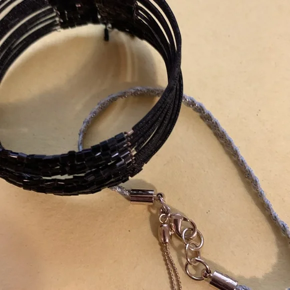 Two bracelets - Picture 5 of 5